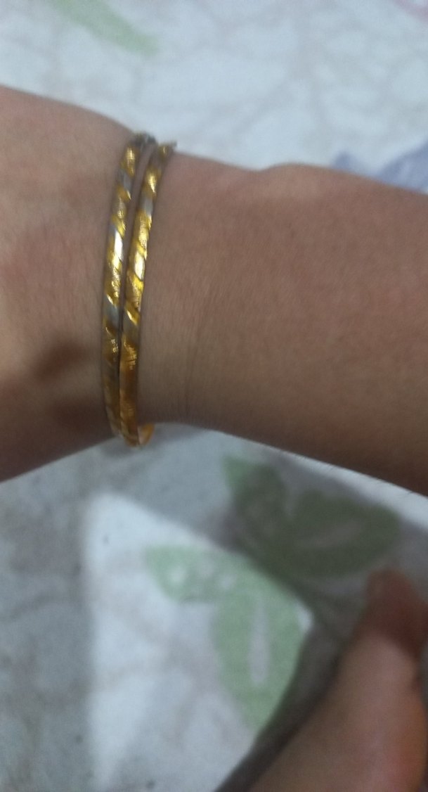 Altın Renkli Elastik Kadın Bileklik - Görsel 3