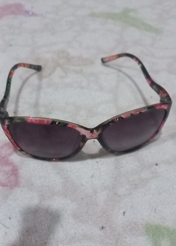 Şeffaf Çok Renkli Kadın Güneş Gözlüğü - Görsel 2