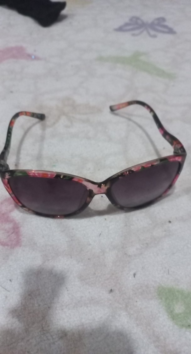 Şeffaf Çok Renkli Kadın Güneş Gözlüğü - Görsel 2