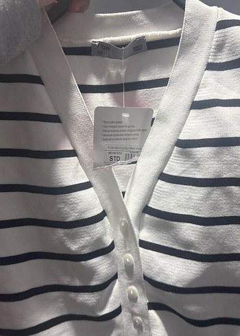 Çizgili Düğmeli V Yaka Yelek - Görsel 3