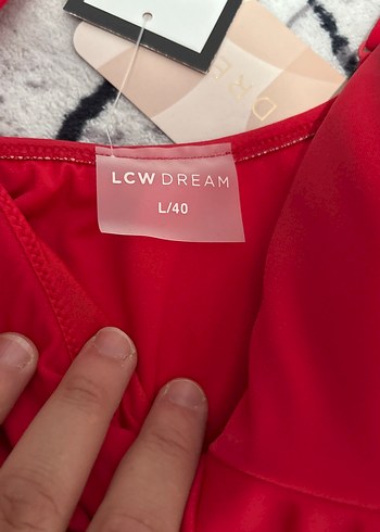 Kırmızı Fırfırlı Kadın Mayo - Görsel 2