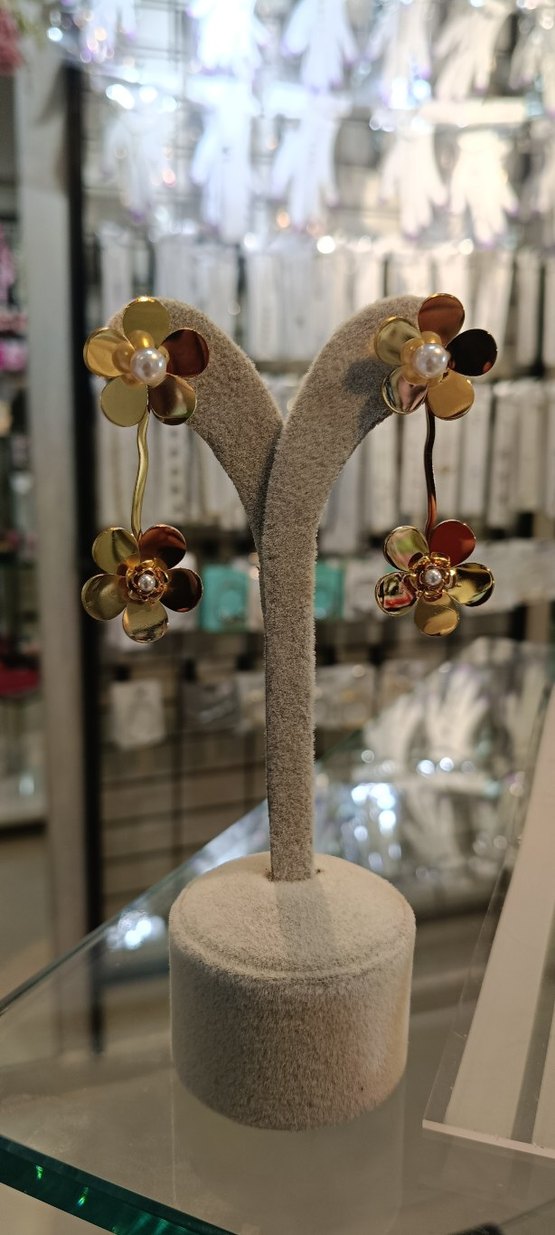 paslanmaz çelik Altın Renkli Çiçekli incili  Küpe - Görsel 2