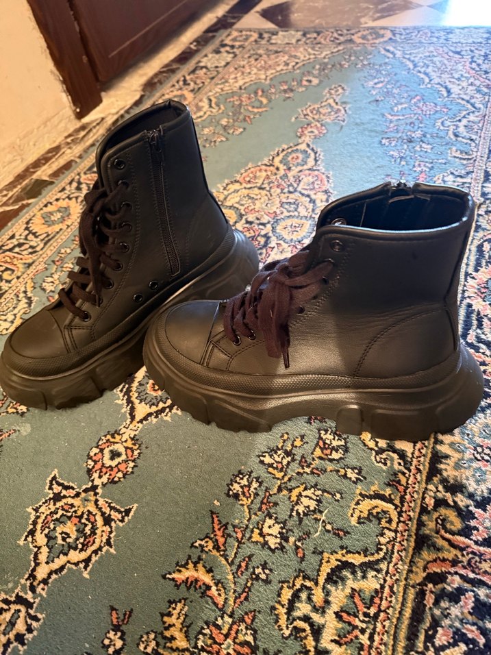 Sıyah Fermuarlı Platform Kadın Bot - Görsel 3