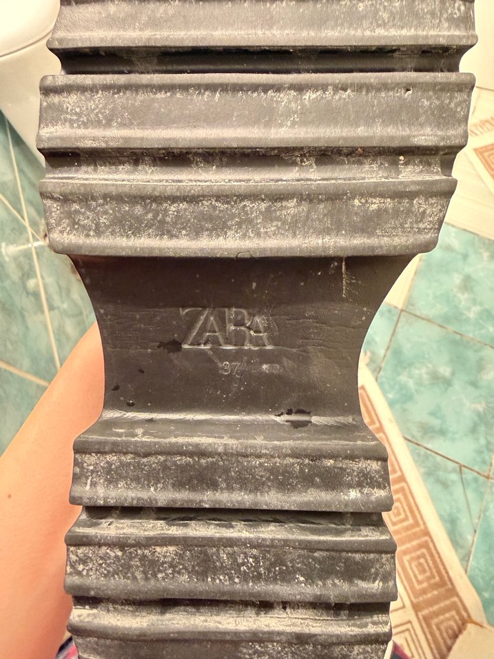 Sıyah Fermuarlı Platform Kadın Bot - Görsel 2