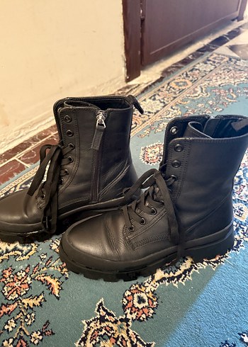 Fermuarlı Siyah Deri Kadın Bot - Görsel 3