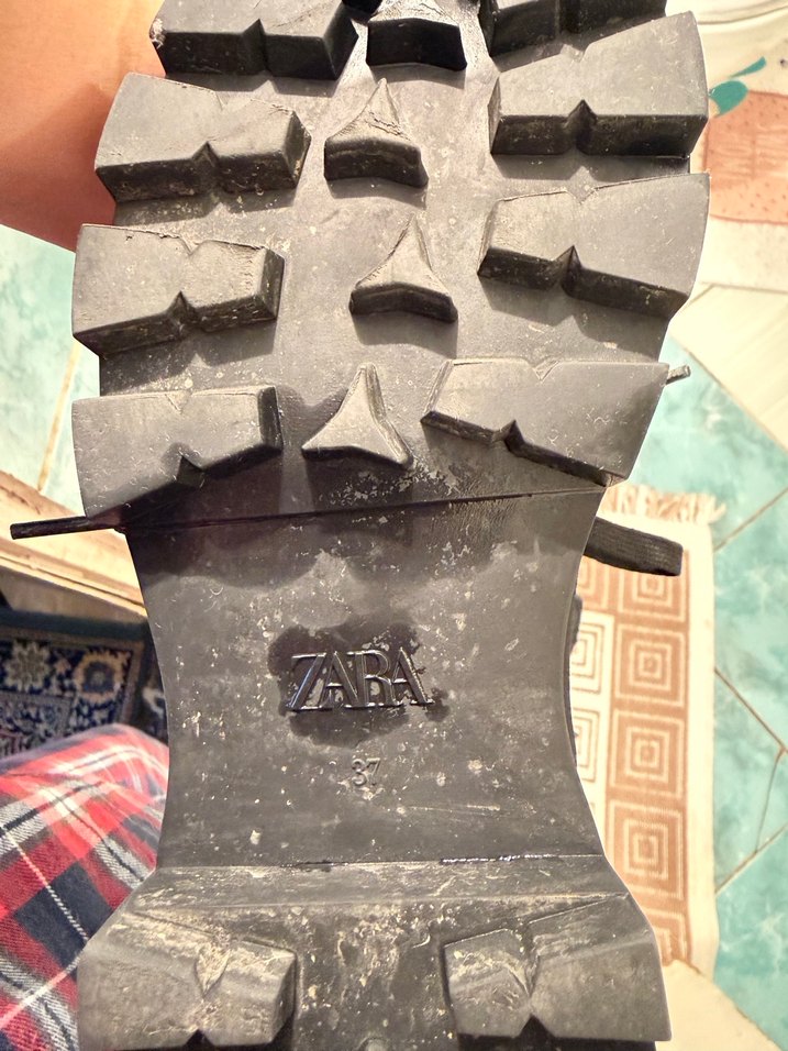 Fermuarlı Siyah Deri Kadın Bot - Görsel 2