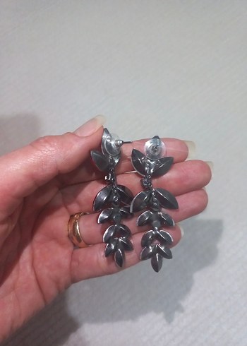 Parlak Kırmızı Payetli taç ve küpeleri - Görsel 3