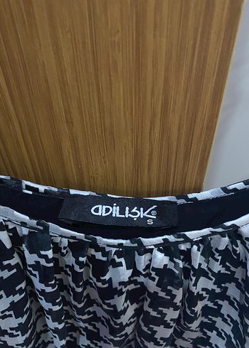 Kadın Siyah Beyaz Askılı Mini Bluz - Görsel 2