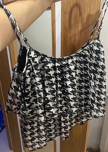 Kadın Siyah Beyaz Askılı Mini Bluz - Görsel 3