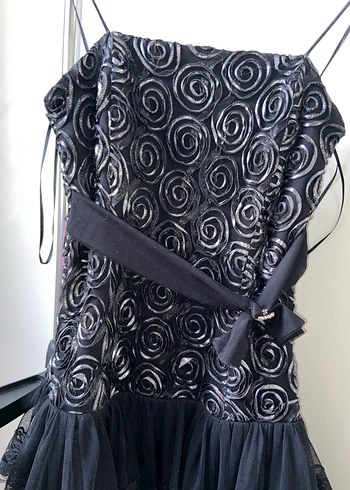 Siyah Straplez Gotik Midi Elbise - Görsel 4