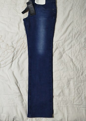 Kadın Lacivert Kemerli Normal Kesim Kot Pantolon - Görsel 13