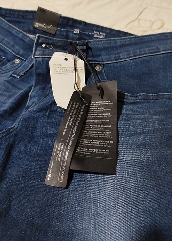 Kadın Lacivert Kemerli Normal Kesim Kot Pantolon - Görsel 6