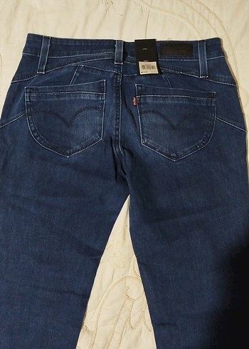 Kadın Lacivert Kemerli Normal Kesim Kot Pantolon - Görsel 12