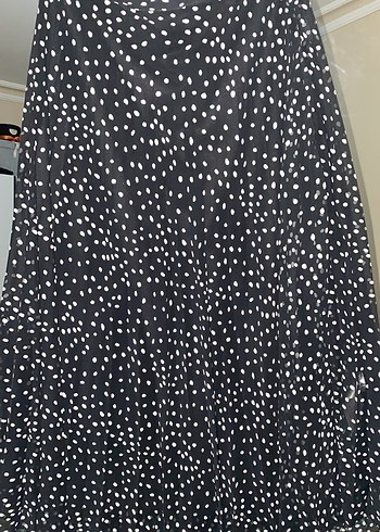 Siyah Puantiyeli Uzun Pilili Etek - Görsel 3