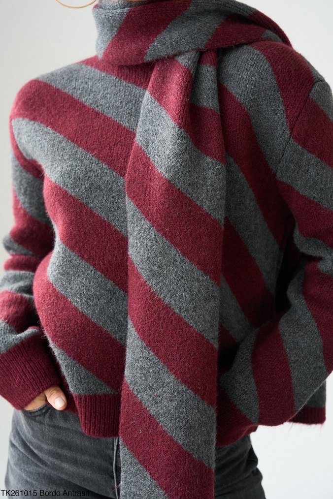 Bordo-Gri Çizgili Yünlü Yumuşak Kazak - Görsel 3