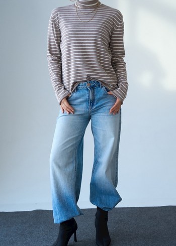 Bej Çizgili Yüksek Yakalı Kadın Kazak - Görsel 2