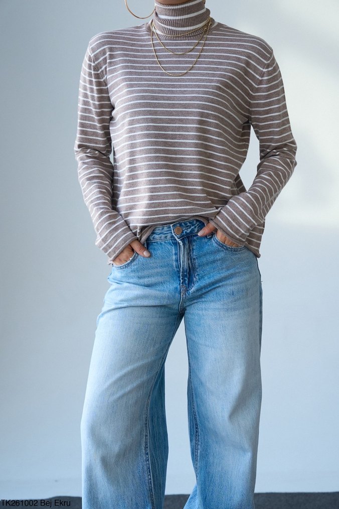 Bej Çizgili Yüksek Yakalı Kadın Kazak - Görsel 3