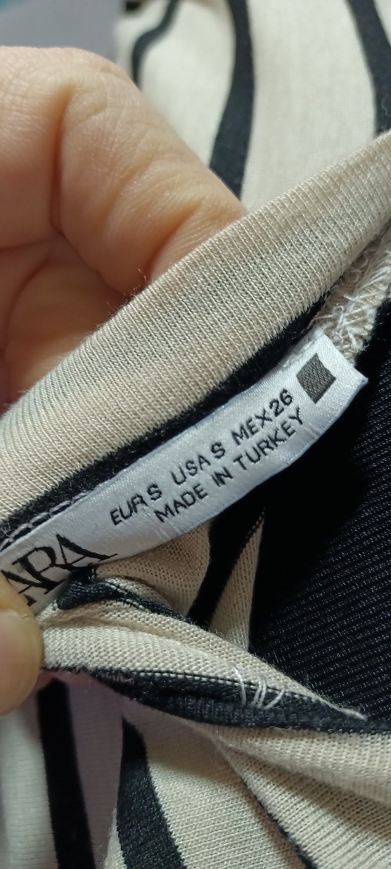 Bej Siyah Çizgili Kısa Kollu Crop Top - Görsel 4