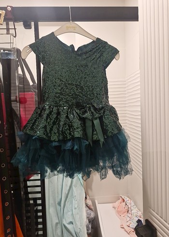 Yeşil Pul Detaylı Kız Çocuk Abiye Elbise 3 yas - Görsel 8