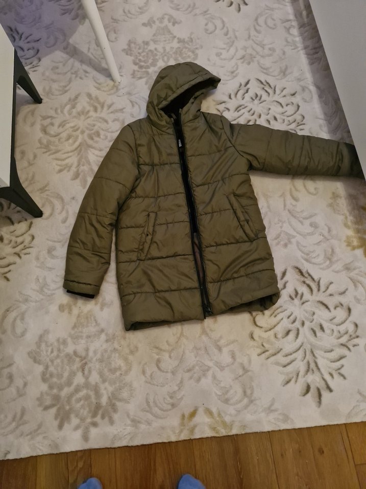 Kapüşonlu Kışlık Mont - Görsel 4