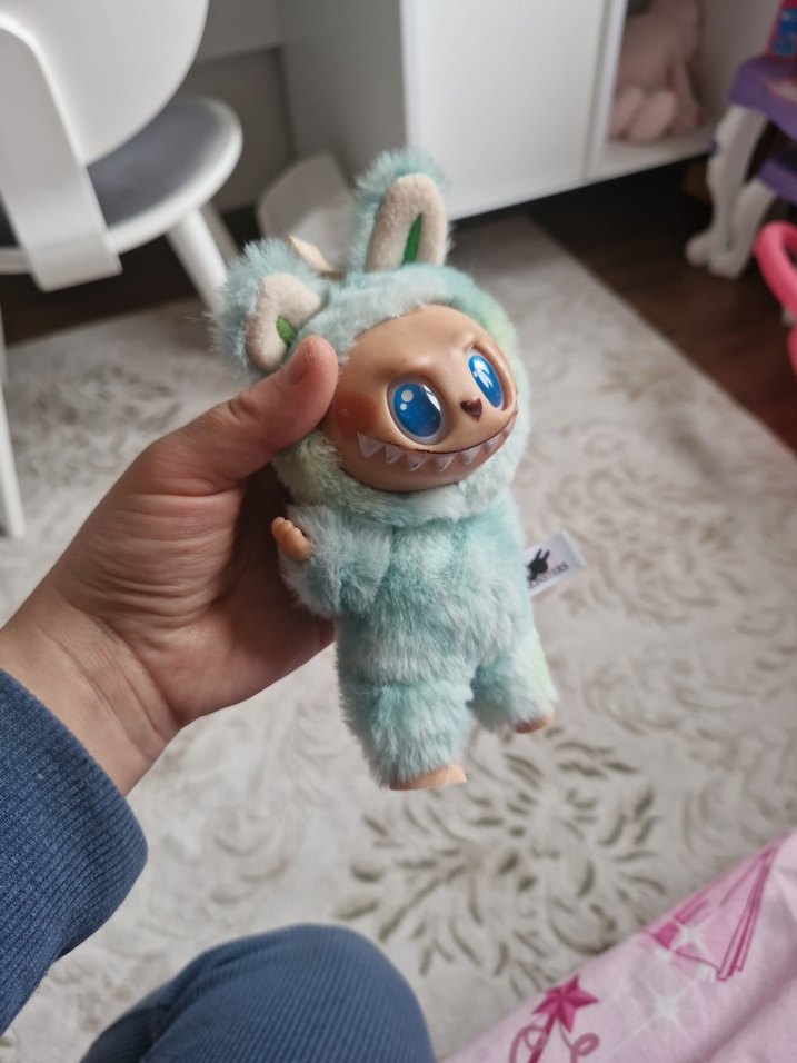 Turkuaz labubu - Görsel 2