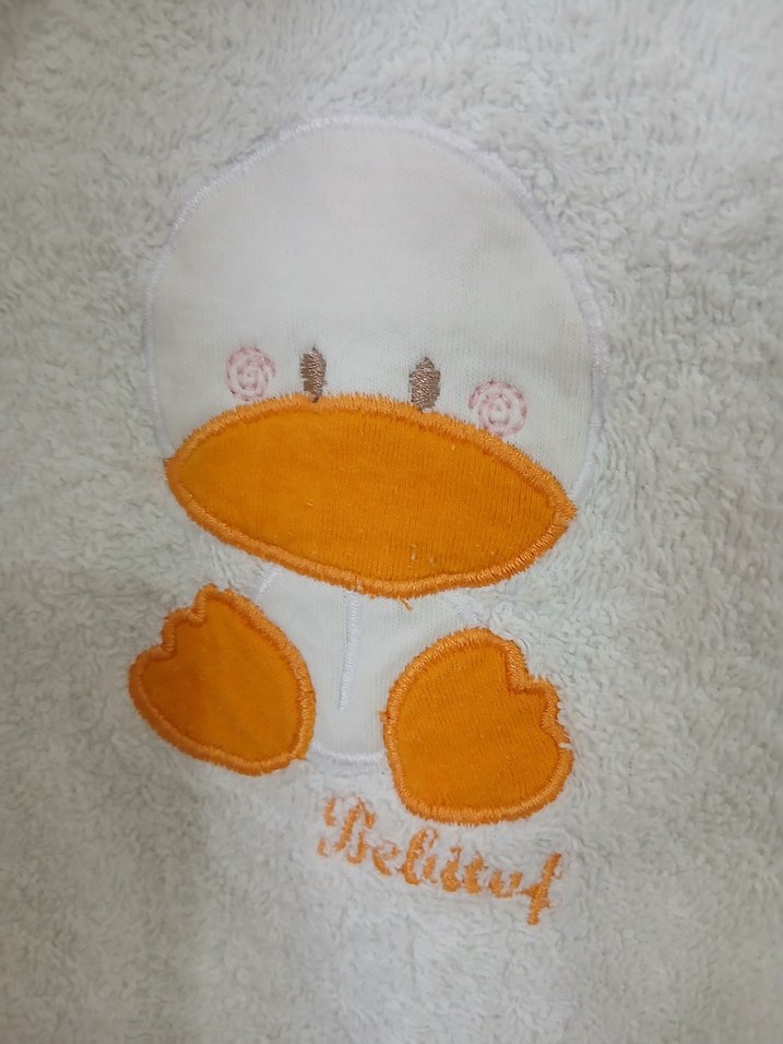 Kapüşonlu Çocuk Nakışlı Bornoz - Görsel 3