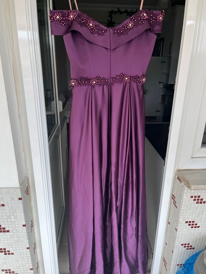 Mor Uzun Drapeli Straplez Kadın Abiye Elbise - Görsel 2