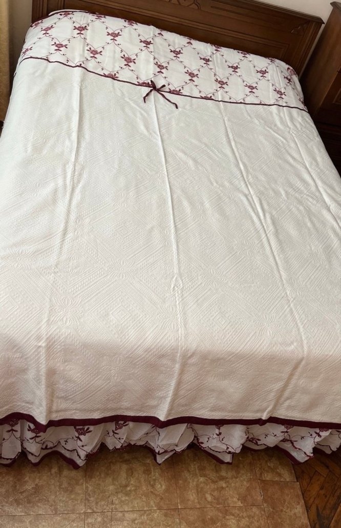 Bordo İşlemeli Pike Takımı - Görsel 2