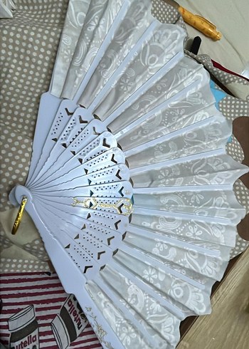 Beyaz Altın Desenli Katlanabilir Yelpaze - Görsel 2