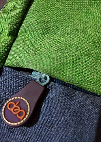 Yeşil Gri Fermuarlı Sırt Çantası - Görsel 2