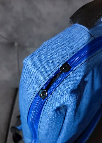 Kadın Mavi Fermuarlı Sırt Çantası - Görsel 3