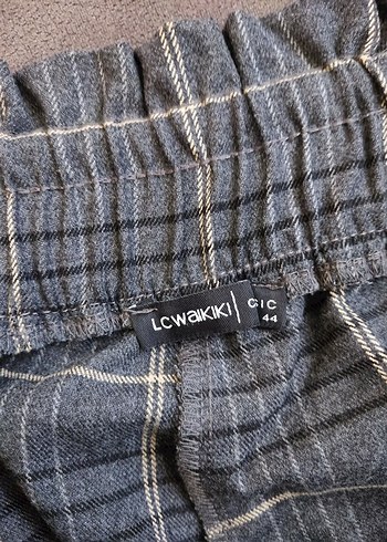 Düğmeli Gri Kadın Midi Kumaş Pantolon - Görsel 2