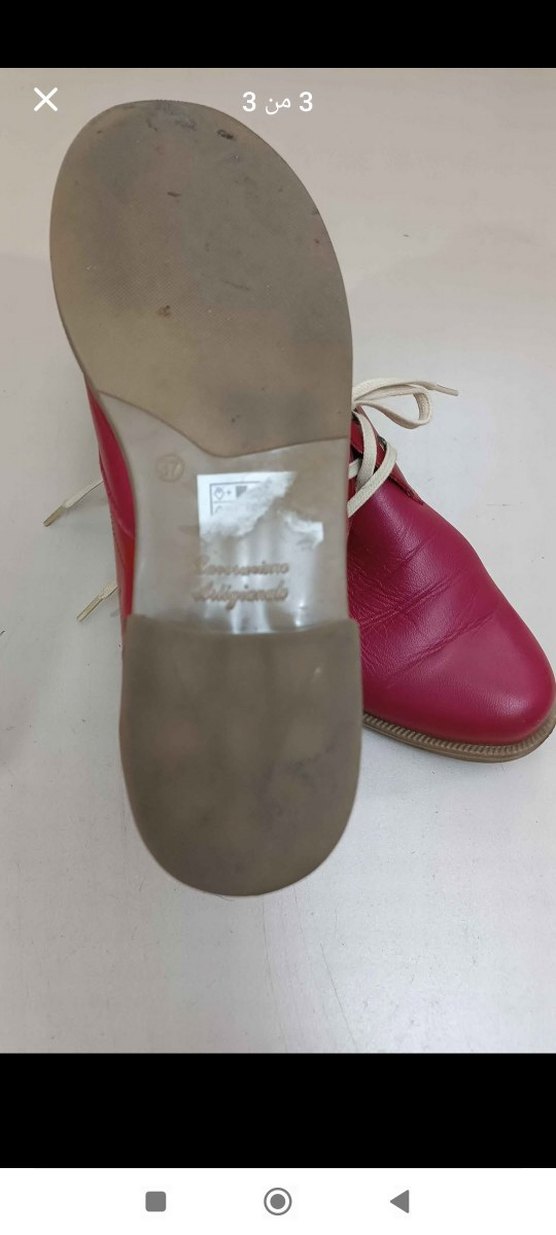 Hakiki deriden yapılmış, çok rahat ve şık kırmızı ayakkabılar. - Görsel 3