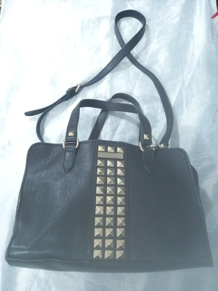 GD FERRE YUMUŞAK DERİLİ ASKILI ÇANTA - Görsel 2