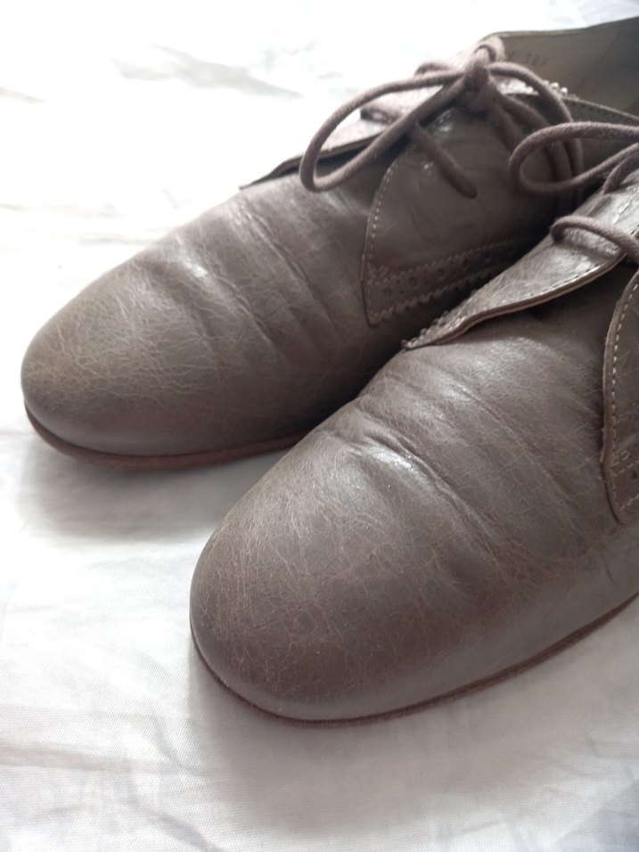 BALENCİAGA 38,5 HAKİKİ DERİ OR BAYAN AYAKKABI TERTEMİZ - Görsel 2