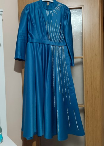 Parlak Mavi İşlemeli Uzun Kollu Abiye Elbise - Görsel 3