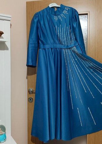 Parlak Mavi İşlemeli Uzun Kollu Abiye Elbise - Görsel 2