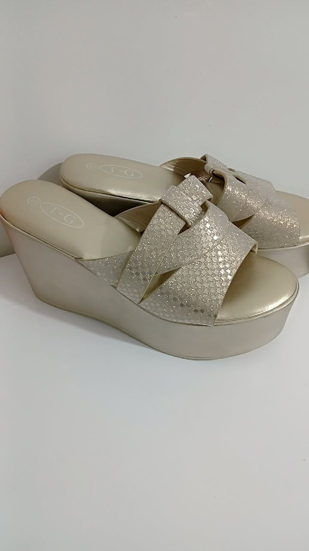 Beyaz Yılan Desenli Dolgu Topuk Terlik - Görsel 2