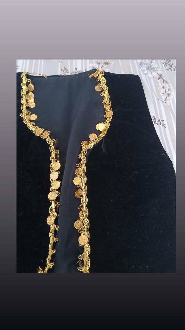 Altın Renkli İşlemeli Zincir Detaylı kadife yelek - Görsel 3