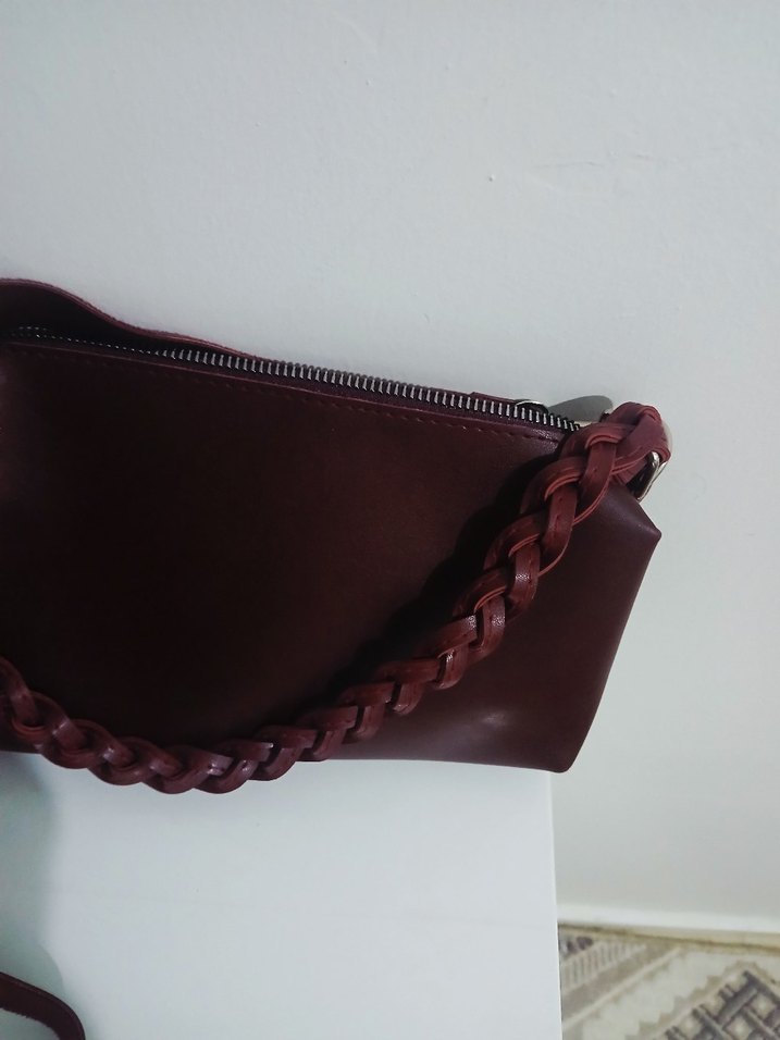Bordo Deri Kadın Çanta - Fermuarlı, Örgü Saplı - Görsel 2