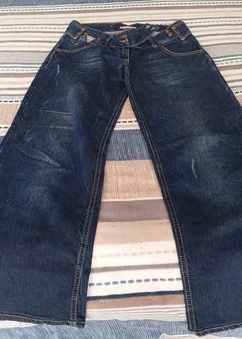 Guess Kadin Lacivert Kemer Detayli Midi Kot Pantolon