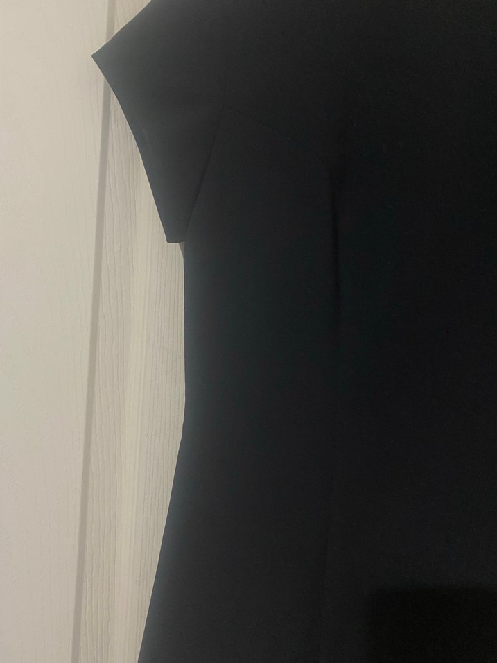 Siyah Düşük Kol Midi Elbise - Görsel 5