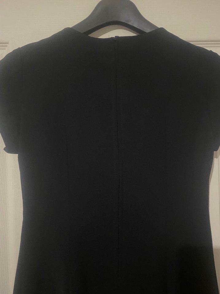 Siyah Düşük Kol Midi Elbise - Görsel 4