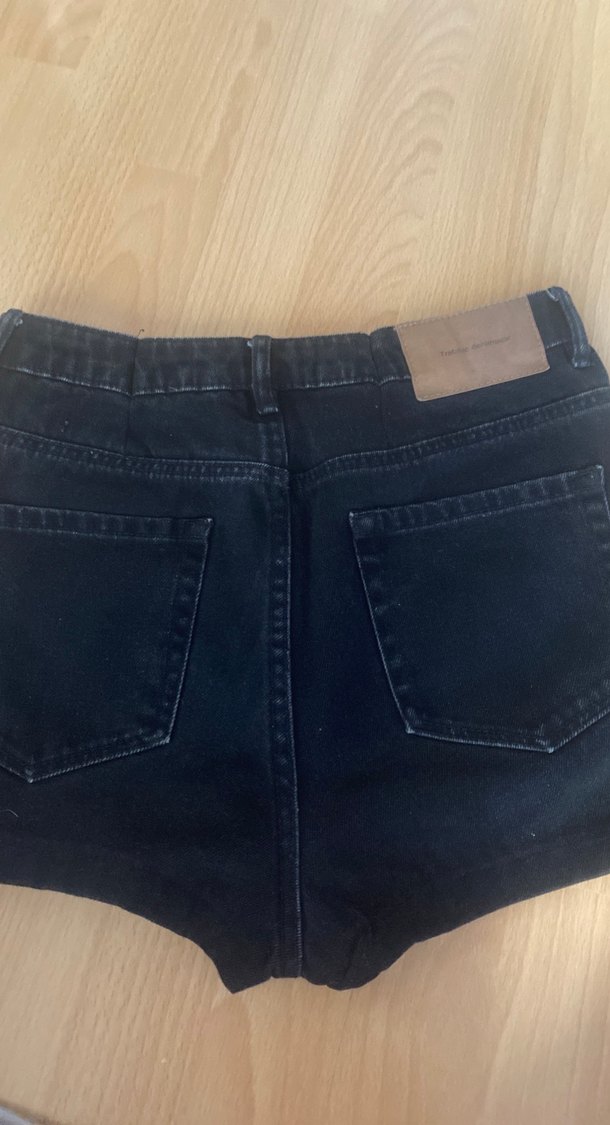 Siyah Mini Kadın Denim Şort - Görsel 2