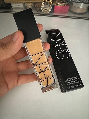 Nars Natural Radıant Longwear Fondöten