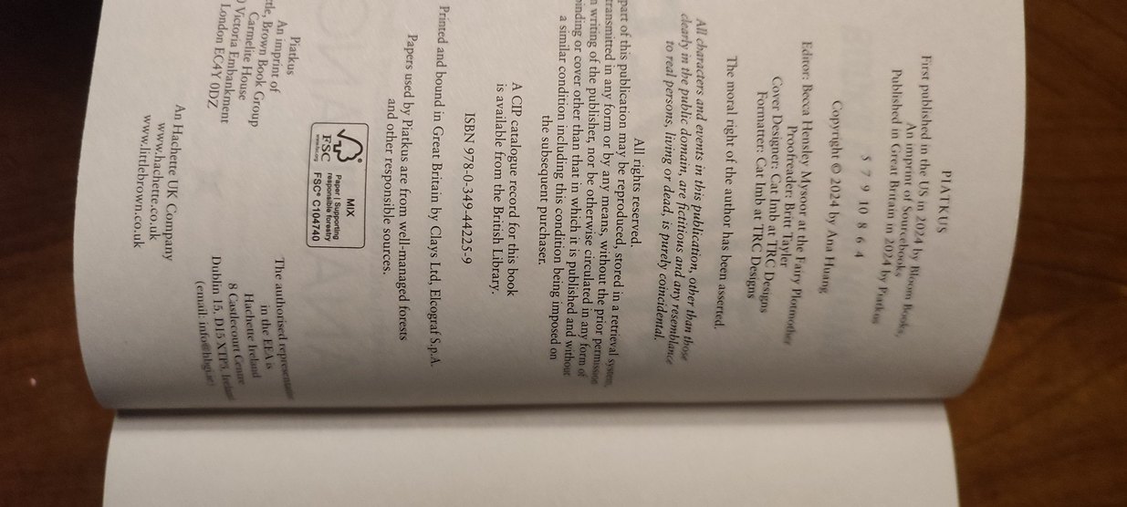 The Striker ANA HUANG - Görsel 3