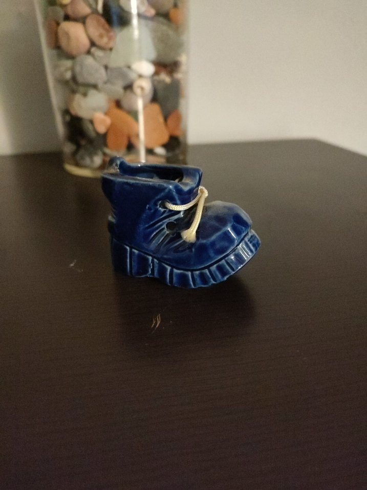 Koyu Mavi Seramik Erkek Bebek Botu Biblo - Görsel 2