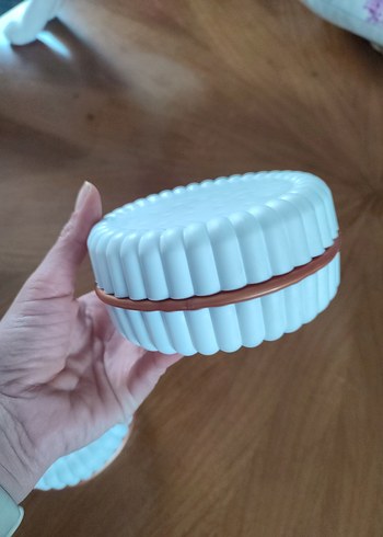 Beyaz bisküvi şekilli saklama kabı - Görsel 3