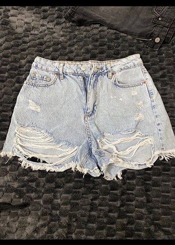 Kadı Mavi Yırtık Mini Kot Şort - Görsel 3