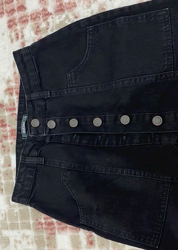 Düğmeli Siyah Denim Mini Etek - Görsel 2